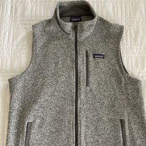 Patagonia mens vest. Like new condition.